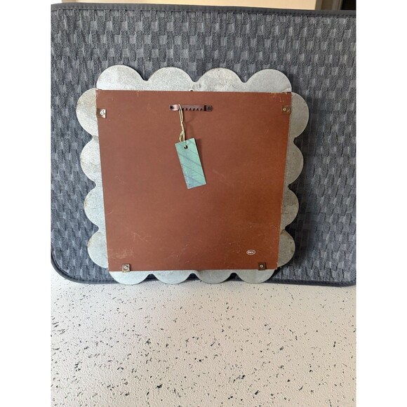 Pineapple And Flamingo Pictures Tin Frame. Set Of 2. 14.5”x14.5” - Picture 6 of 6